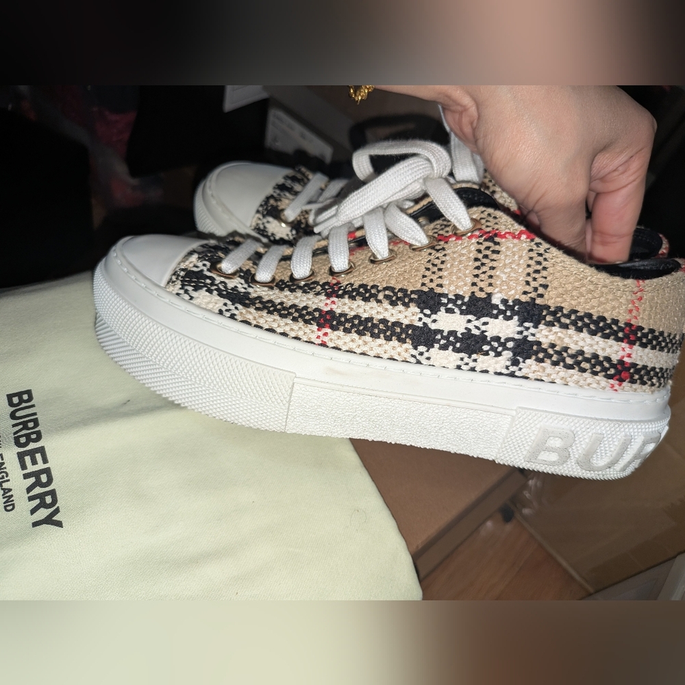 BURBERRY TWEED JACK LOW TOP SNEAKERS IN BEIGE - Picture 7 of 8